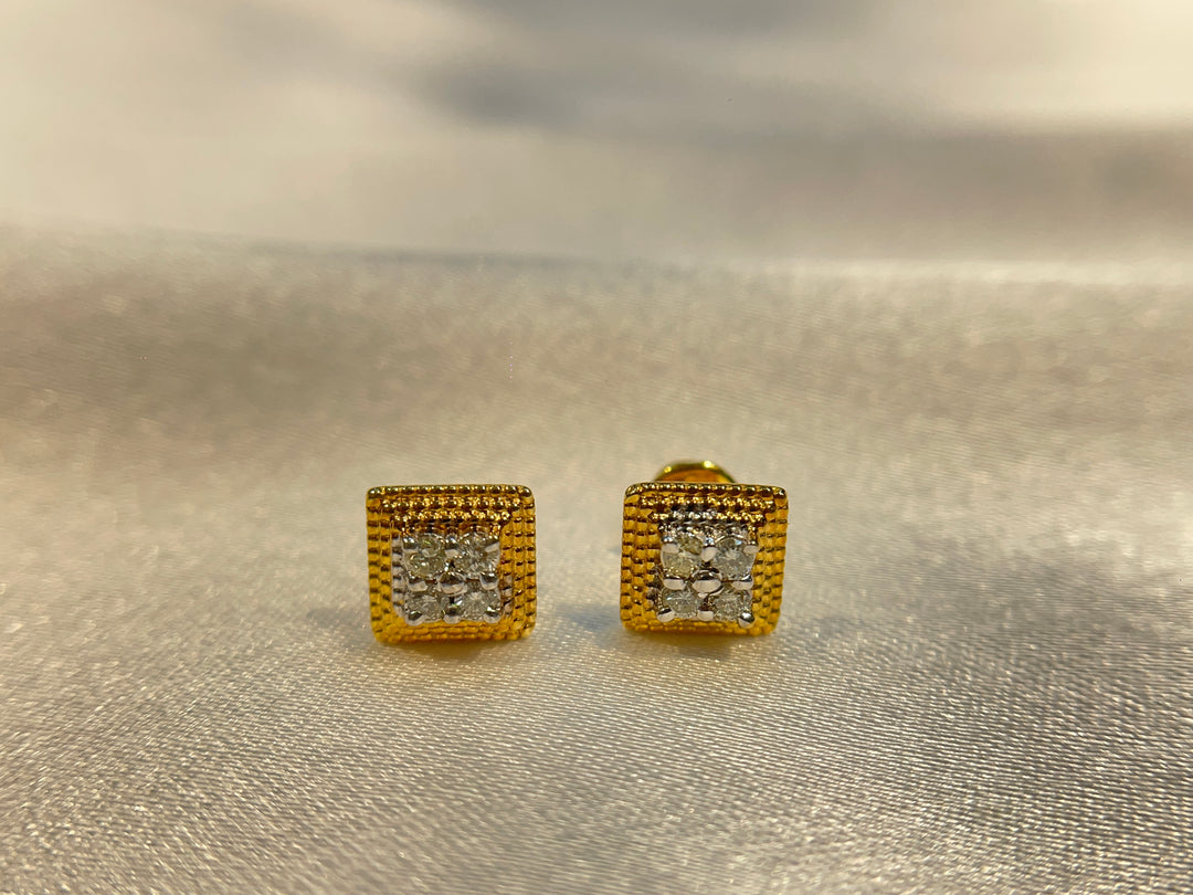 EARRING